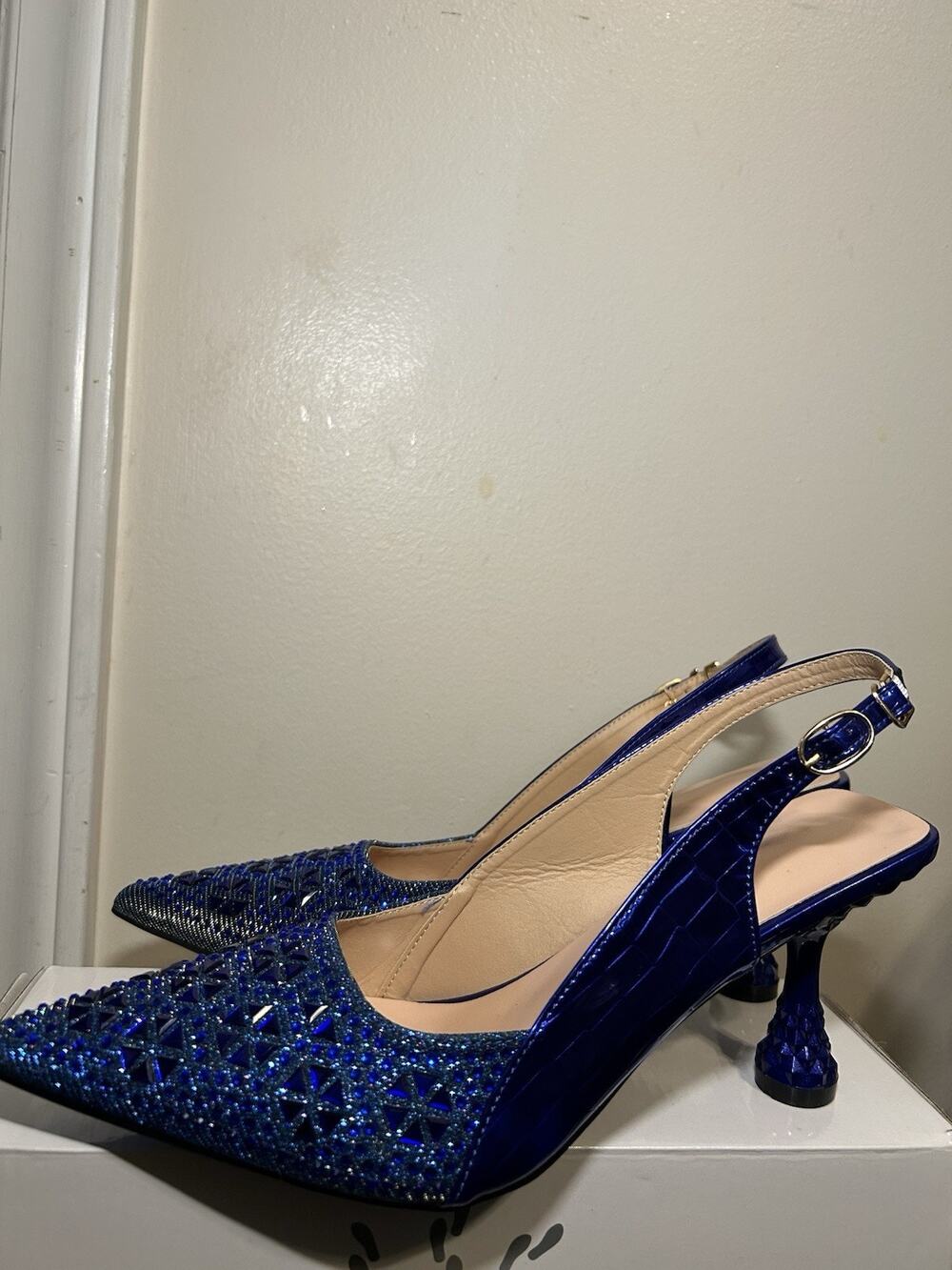 Temu Blue Sequin Women’s Size 42, Pointed Toe, Ankle Strap Sling Back Stiletto.